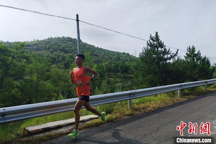 2024森林中国健康跑首站落地宁夏泾源县：在高原