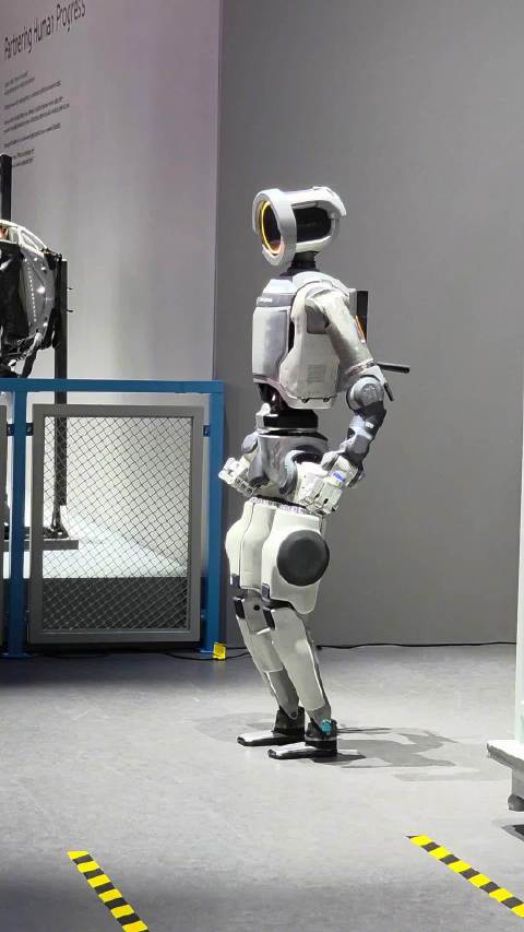 波尔津吉斯凯尔特人生涯经典时刻涌现，双探花