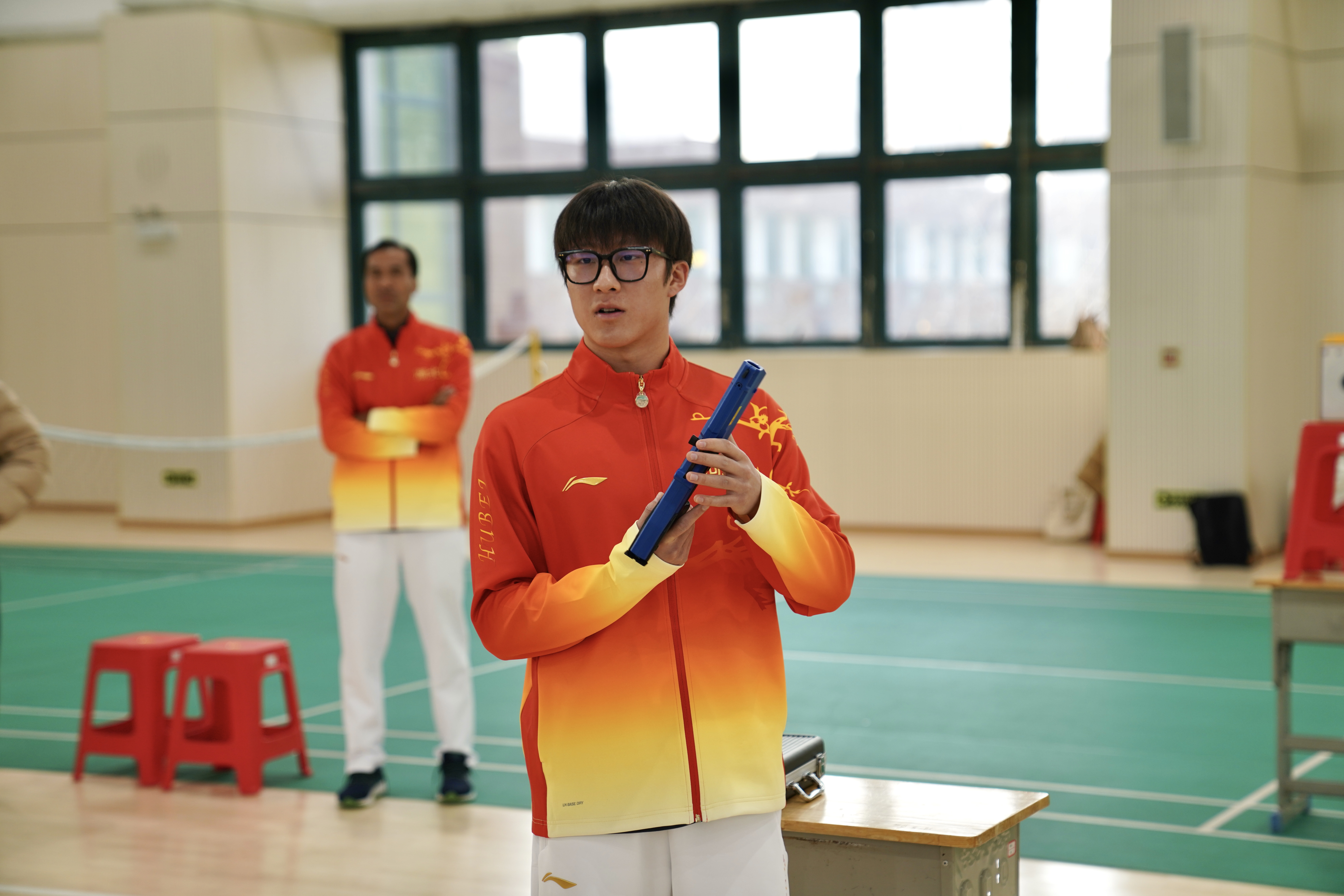 现代五项冠军陈柏良走进校园分享成长故事