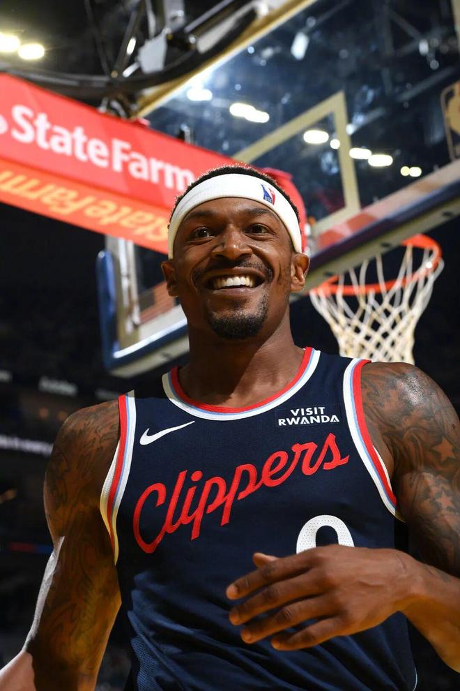 年薪千万却难寻赛场踪影 比尔苦练4小时只为续写