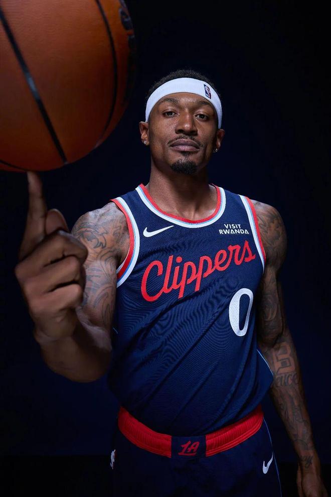 年薪千万却难寻赛场踪影 比尔苦练4小时只为续写