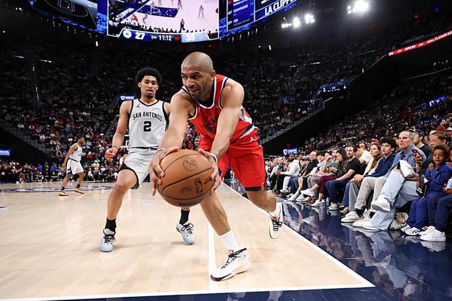 马刺118-99大胜快船 巴图姆低迷成败因