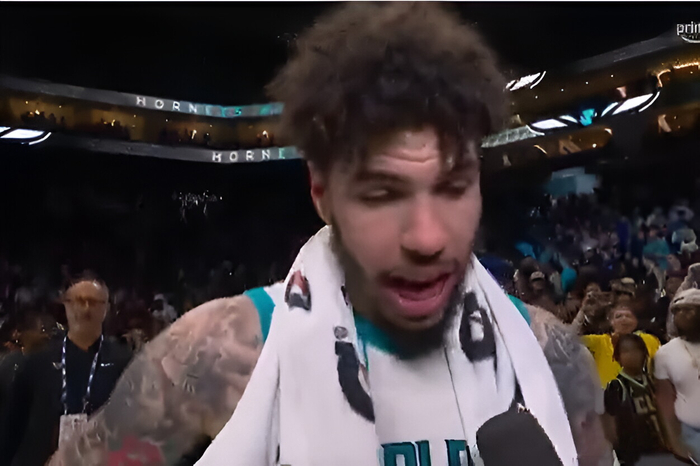 黄蜂半场落后31分惨败魔术 鲍尔23分难挽颓势